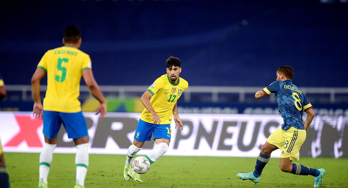 Colombia cae ante Brasil con polémica, pero va a cuartos