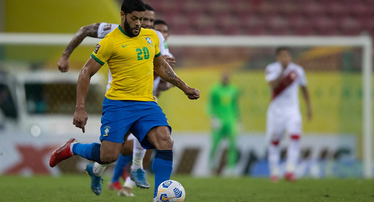  Neymar brilla, y Brasil vence a Perú para seguir al 100% en las eliminatorias